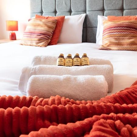 Best Price! 2 Bed City Centre - 4 Single Beds Or 2 Super King, Smart Tvs, Sofa Bed & Free Secure Parking Southampton Esterno foto