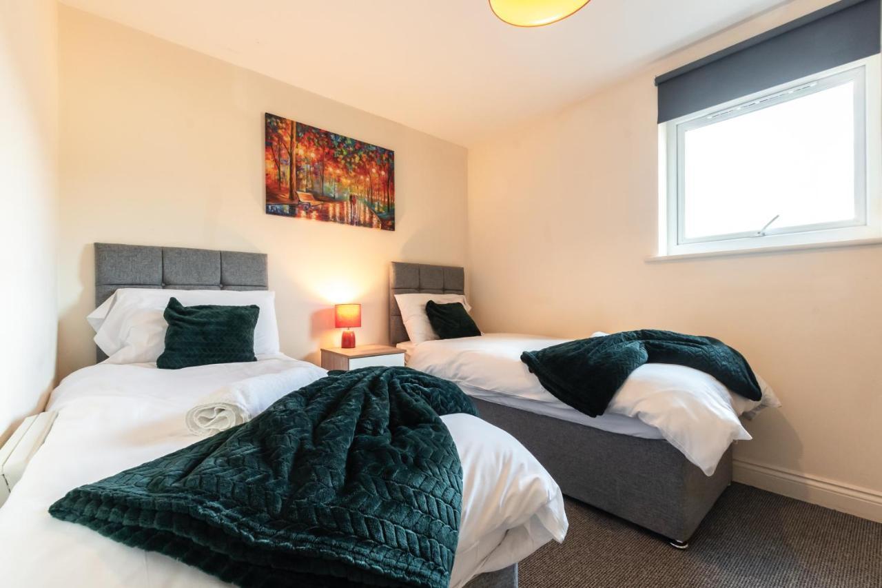 Best Price! 2 Bed City Centre - 4 Single Beds Or 2 Super King, Smart Tvs, Sofa Bed & Free Secure Parking Southampton Esterno foto